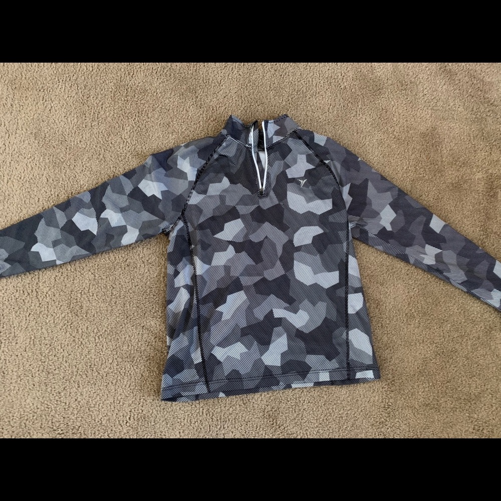 Active Long Sleeve Men’s Pullover